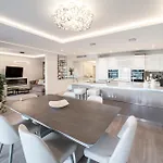 Ref 1924 - Cannes Croisette - Sea View Apartment For Rent