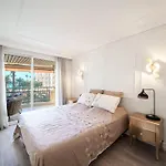 Ref 1924 - Cannes Croisette - Sea View Apartment For Rent